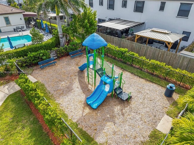 Building Photo - 18320 SW 148th Rd