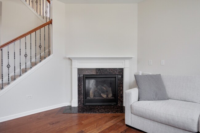 Building Photo - 2531 Basin Trail Ln