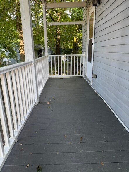 Building Photo - 8 Cenacle Rd