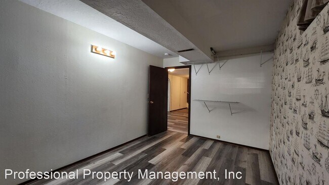 Building Photo - 3 br, 2 bath House - 224 Glacier Dr