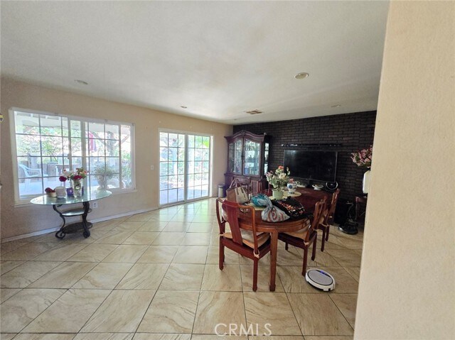 Building Photo - 7929 Bolton Ave