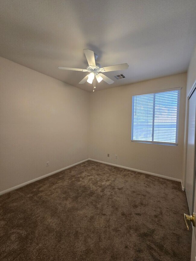 Building Photo - A Fabulous single story home in NW Las Vegas