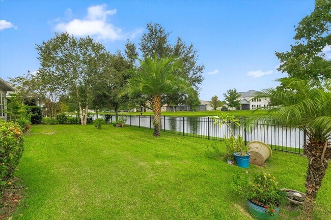 Building Photo - 256 Vivian James Dr