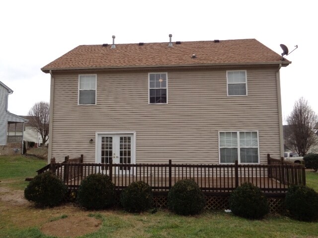 Building Photo - 2320 Hayward Ln