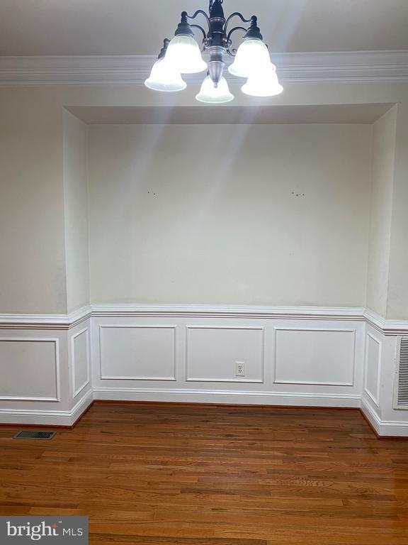 Building Photo - 43557 White Cap Terrace