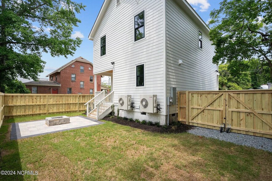 Building Photo - 816 Rankin St