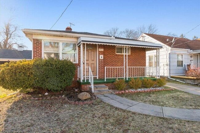 Building Photo - 4431 Caroline Ave