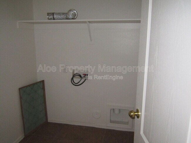 Building Photo - 18671 N Madison Rd