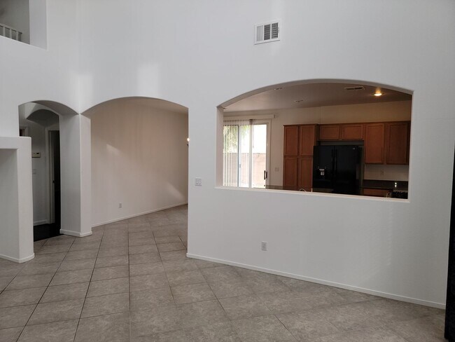Building Photo - AWESOME HEDERSON GATED COMMUNITY TWO STORY