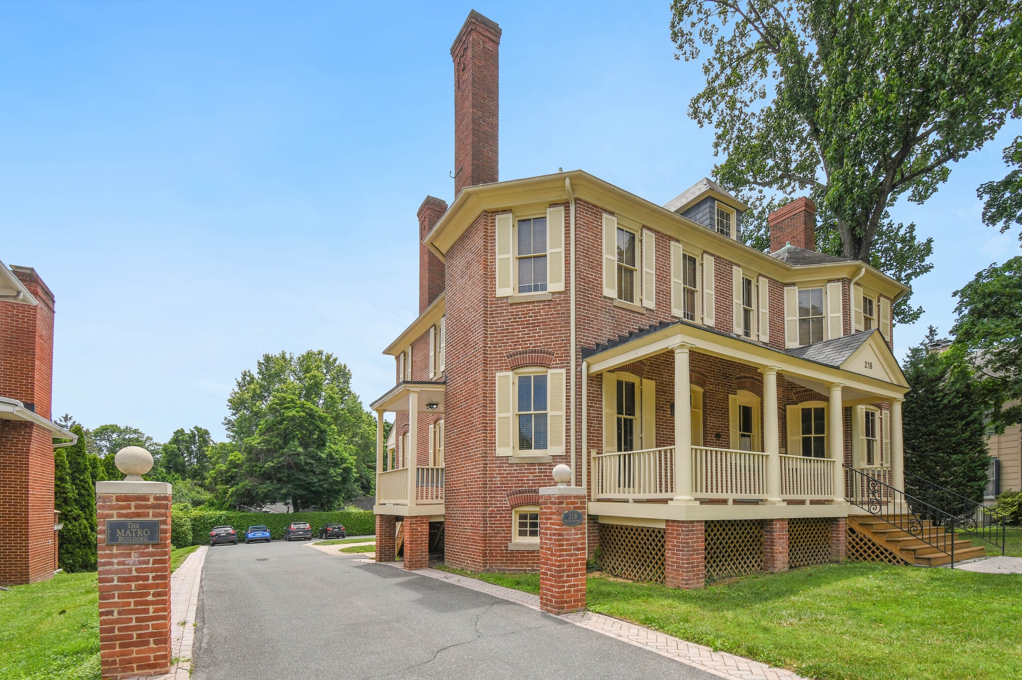 Building Photo - 218 W Montgomery Ave