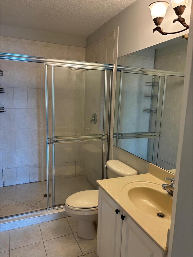 Building Photo - 1118 Shoma Dr