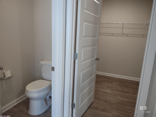 Building Photo - 245 Burnston Wy