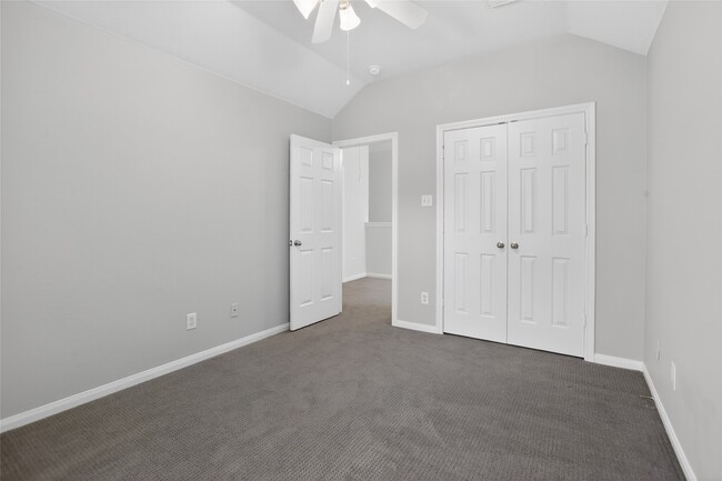 Building Photo - 126 Silver Penny Dr