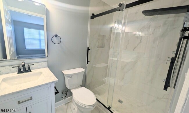 Building Photo - 3 Caroline Foster Ct