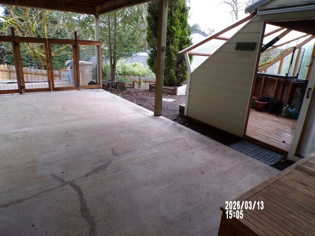 Building Photo - 4510 NW Queens Ave