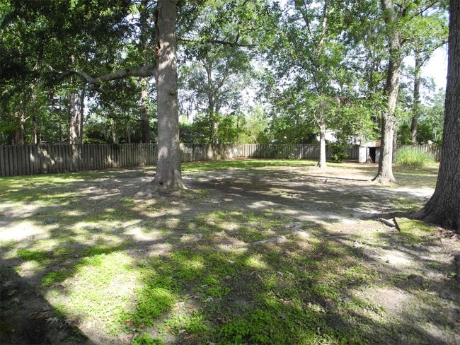 Building Photo - 26 Beaver Run Dr