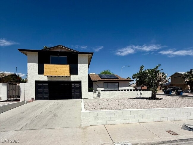 Primary Photo - 6220 Carl Ave