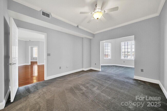 Building Photo - 300 W 5th St