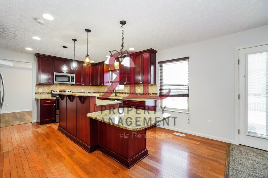 Building Photo - 1770 Pinecone Ct