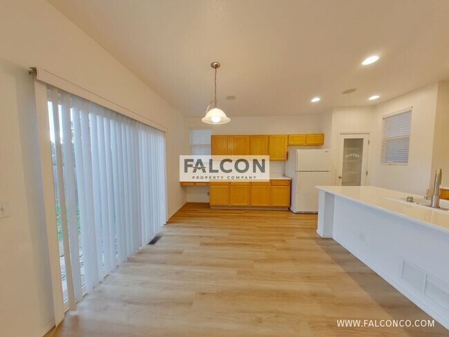 Building Photo - 6627 Silverwind Cir