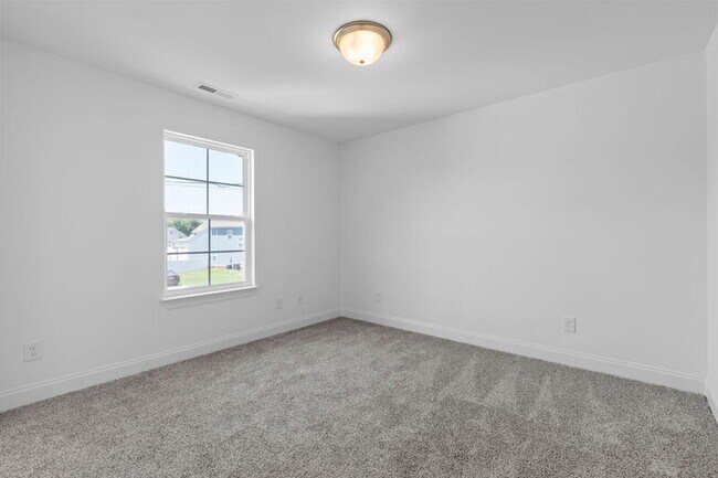 Building Photo - 429 Guethlein Dr