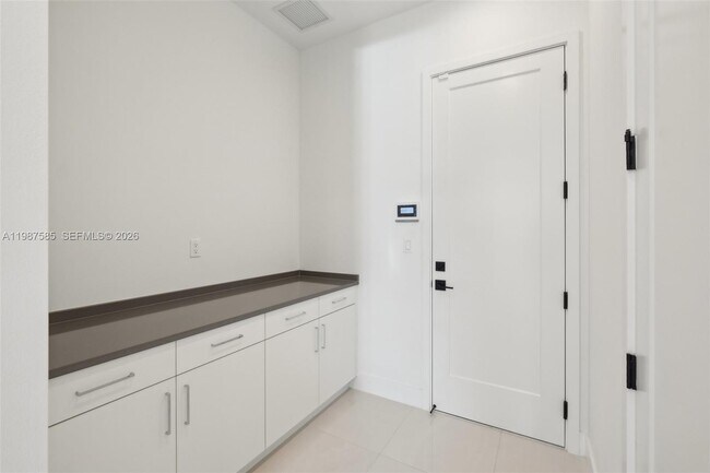 Building Photo - 13076 Feathering Wy