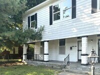 Building Photo - 2723 Elliott Ave