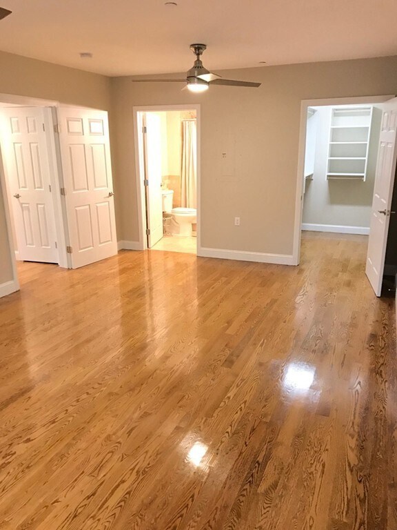 Building Photo - 1522 VFW Pky