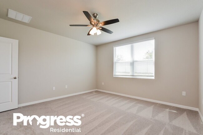 Building Photo - 1026 Oak Vly Dr