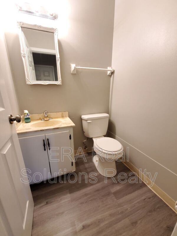 Building Photo - 2269 Courtright Rd