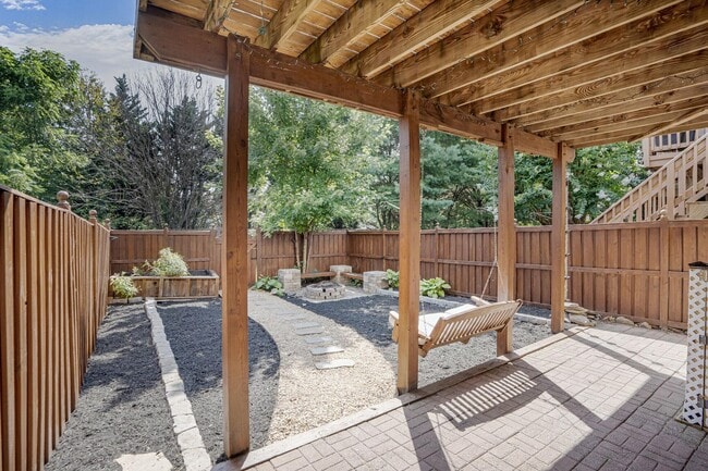 Building Photo - 134 Misty Pond Terrace