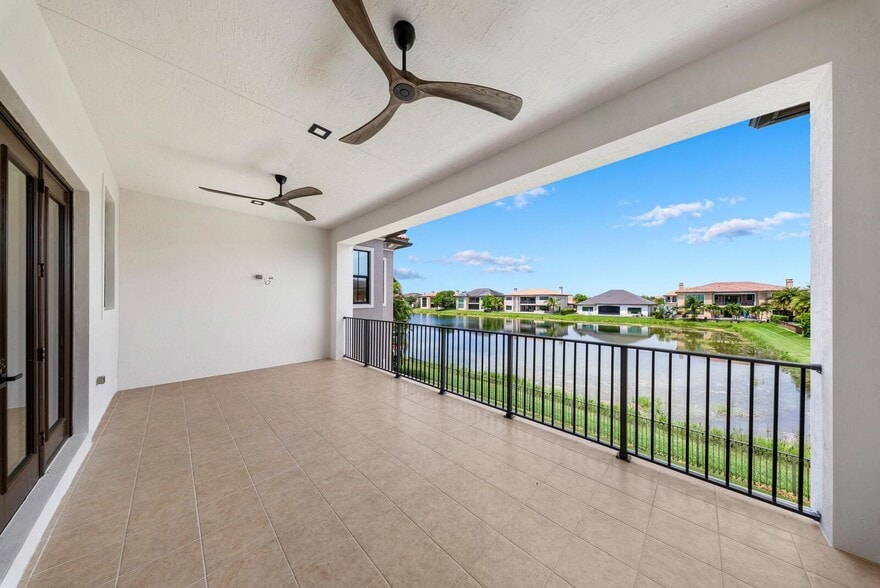 Building Photo - 9065 Watercrest Cir E
