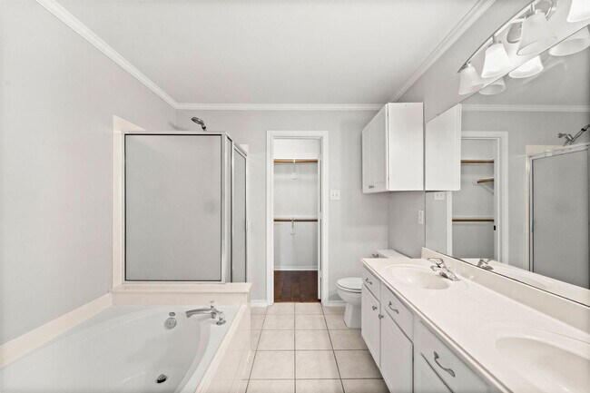 Building Photo - 26 Musgrove Pl