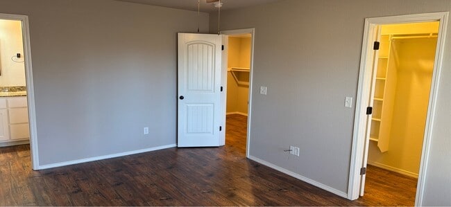 Building Photo - 173 Western Heights Cir