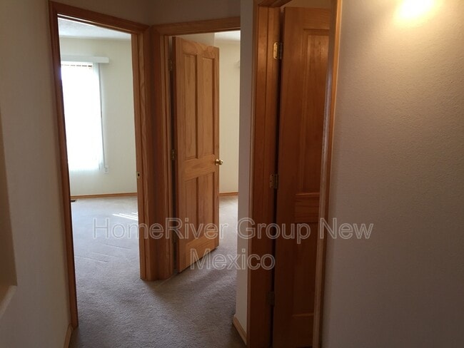 Building Photo - 828 Kipuka Dr NW
