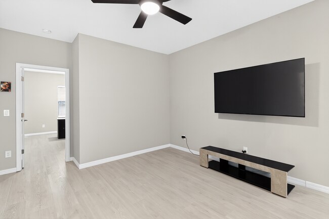 Building Photo - 17523 Promenade Dr