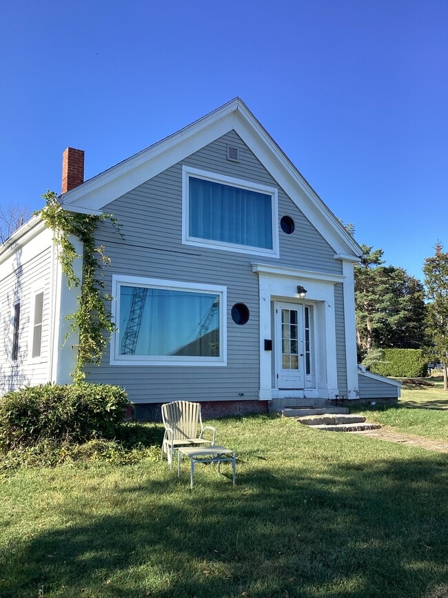 Primary Photo - 48 Front St