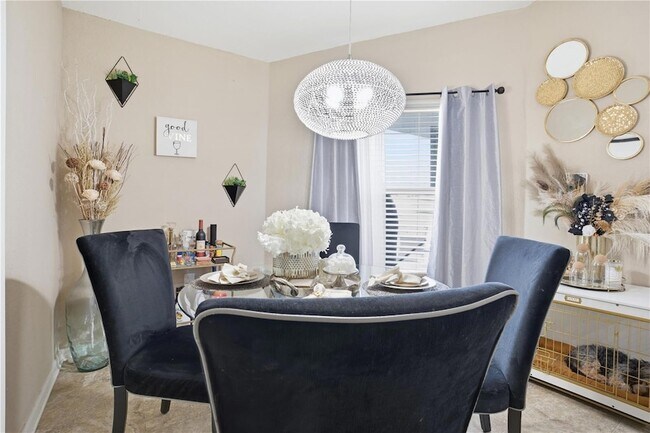 Building Photo - 4937 SW 98th Pl