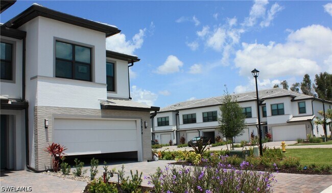 Building Photo - 27874 Radiant Ct