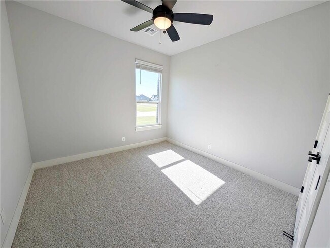 Building Photo - 2260 Jackson Ln