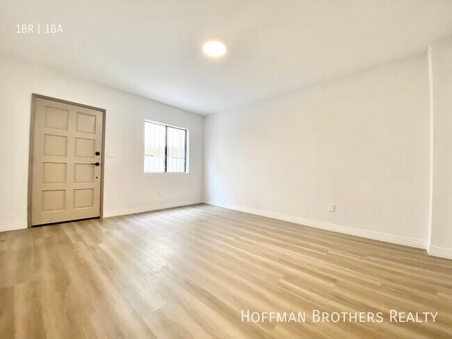 Building Photo - 1240 Bronson Ave