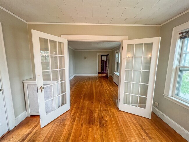 Building Photo - 52 Edgecliff Rd