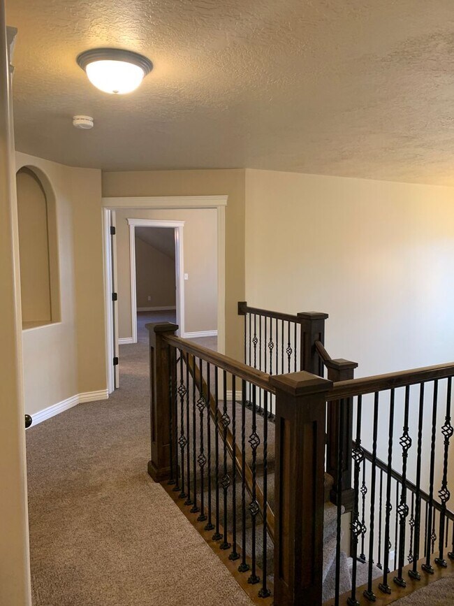 Building Photo - 311 N 750 W