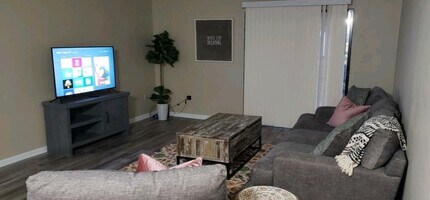 Building Photo - 426 Brucken Strasse