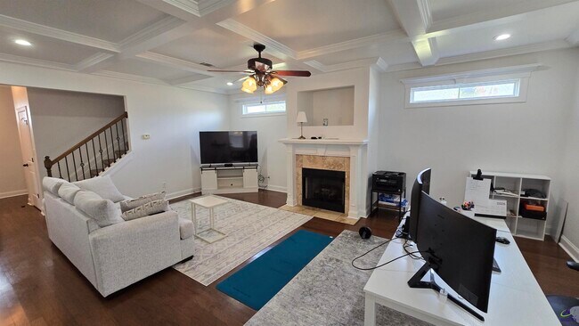 Building Photo - 103 Clarissa Dr