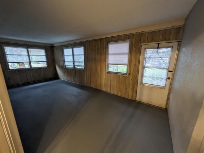 Building Photo - 757 Lunar Lake Cir