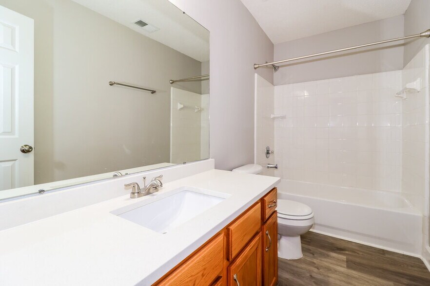 Building Photo - 9355 Helmsley Dr
