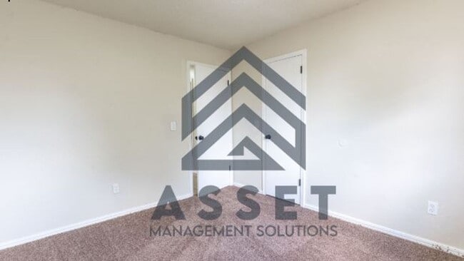 Building Photo - 4 Bedroom Available for Lease & Rent to Own!