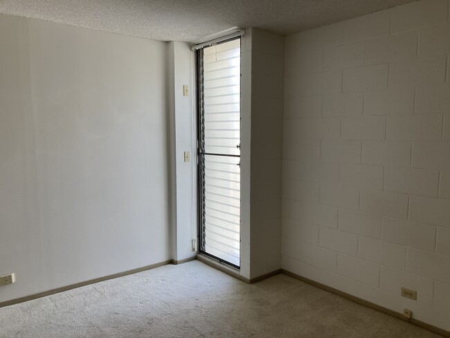 Bedroom; Flr to ceiling window - 1560 Thurston Ave