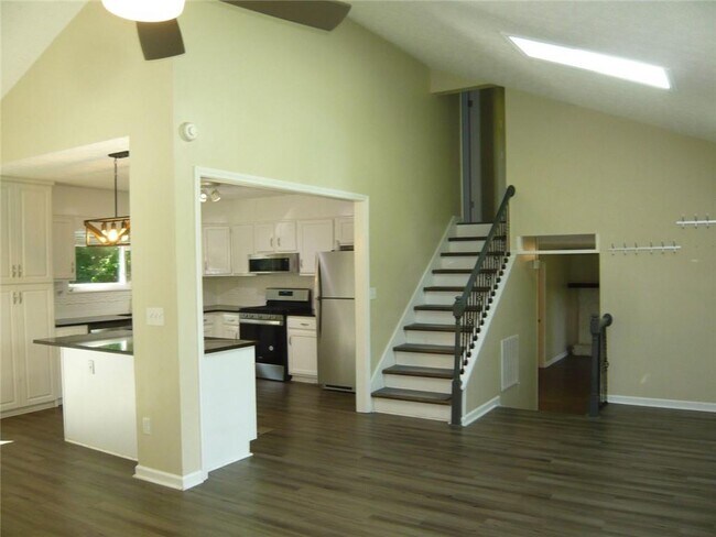 Building Photo - 101 Wills Ln